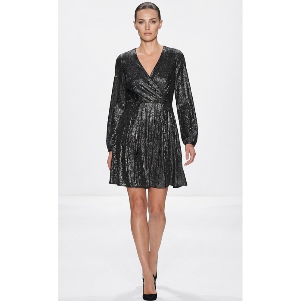 Glamour Black Silver Metallic Wrap V-Neck Long Sleeve Pleated Mini Dress Size 14